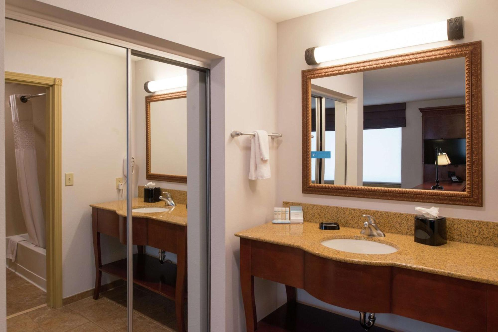 Hampton Inn & Suites Rifle Bagian luar foto
