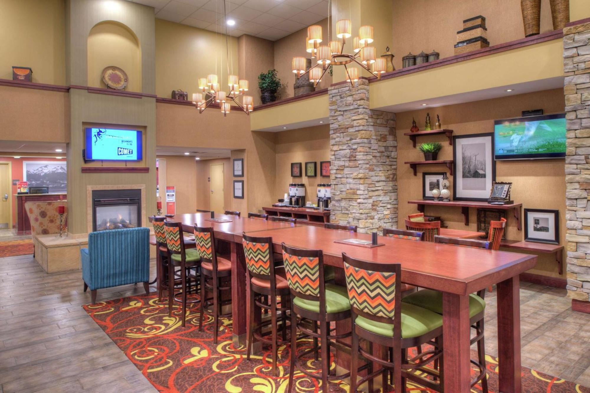 Hampton Inn & Suites Rifle Bagian luar foto