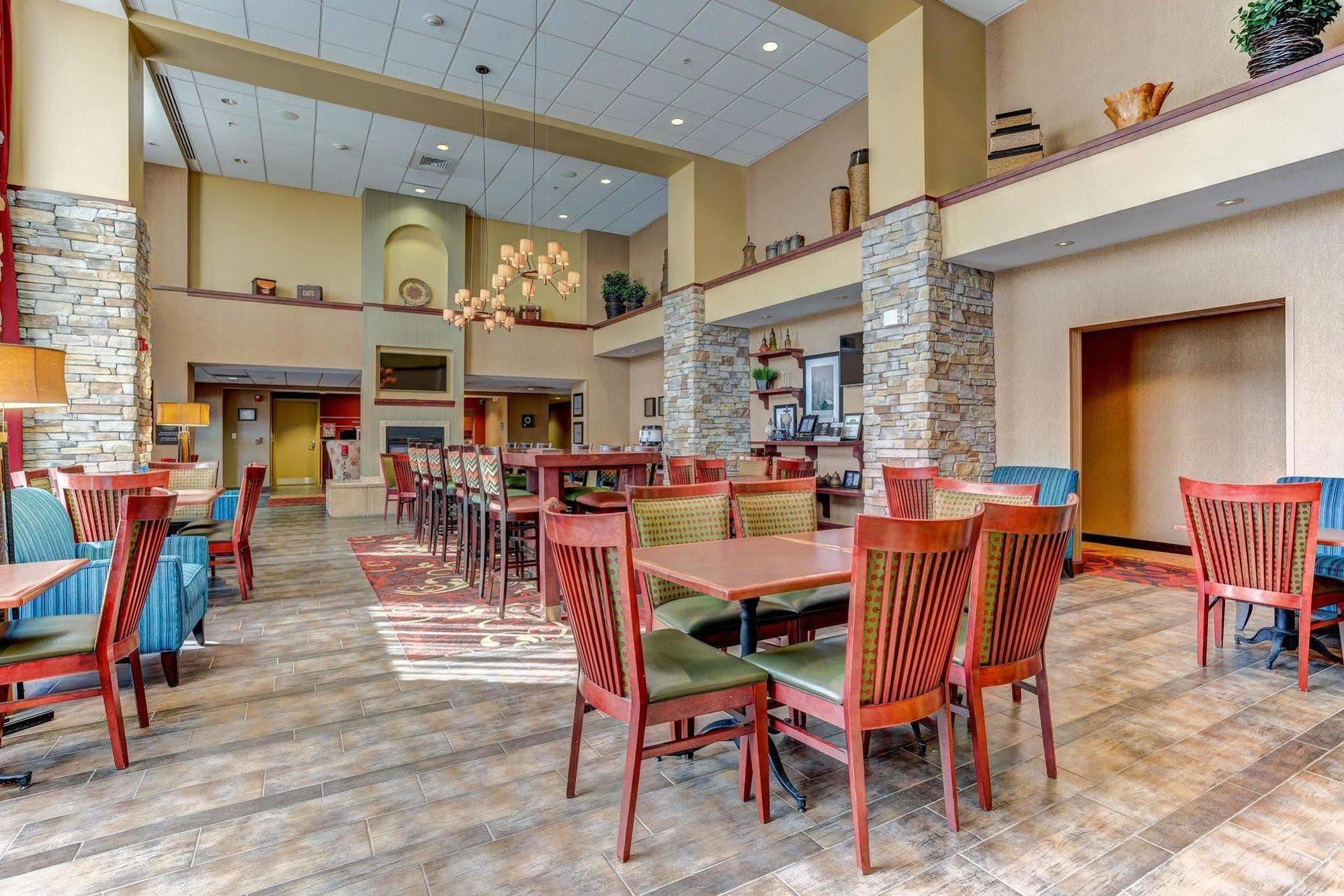 Hampton Inn & Suites Rifle Bagian luar foto
